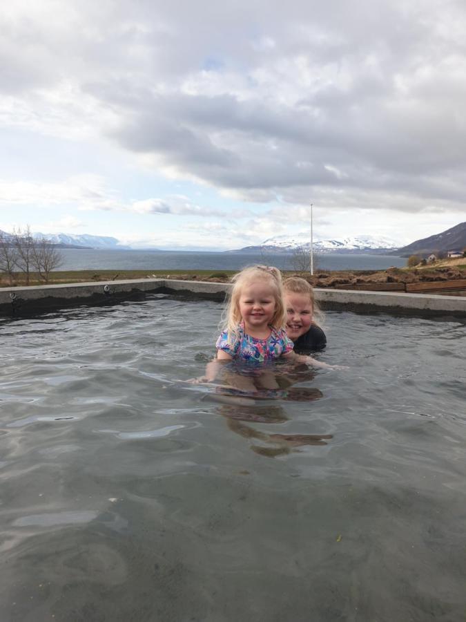 Hotel Sveinbjarnargerdi Svalbarthseyri Екстериор снимка