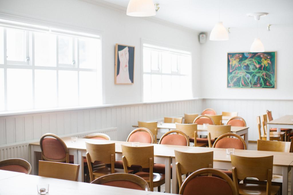 Hotel Sveinbjarnargerdi Svalbarthseyri Екстериор снимка
