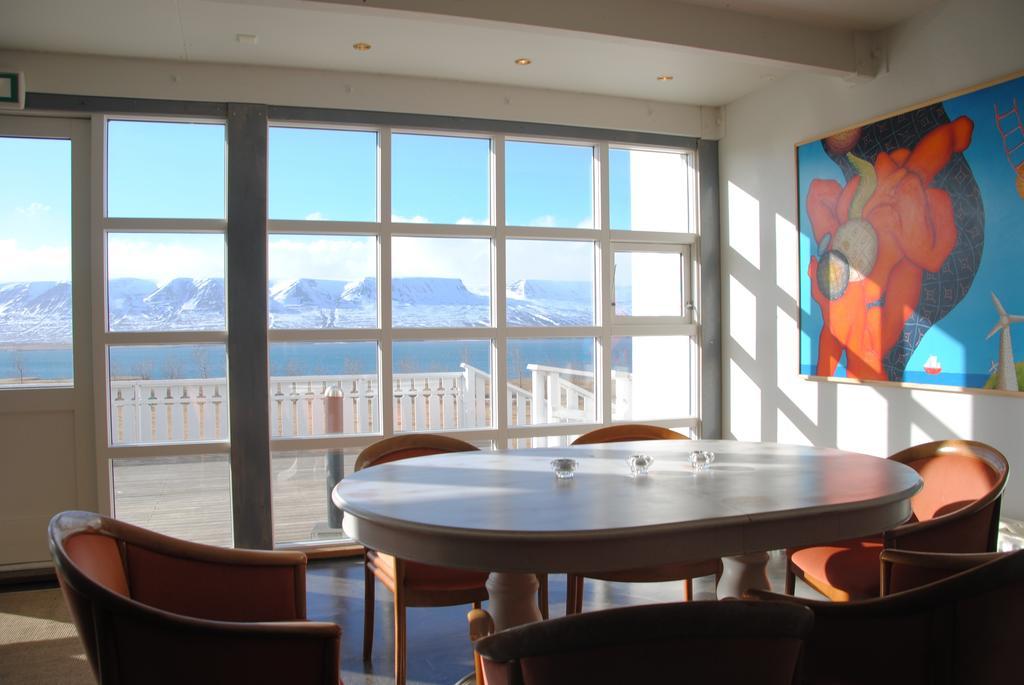 Hotel Sveinbjarnargerdi Svalbarthseyri Екстериор снимка