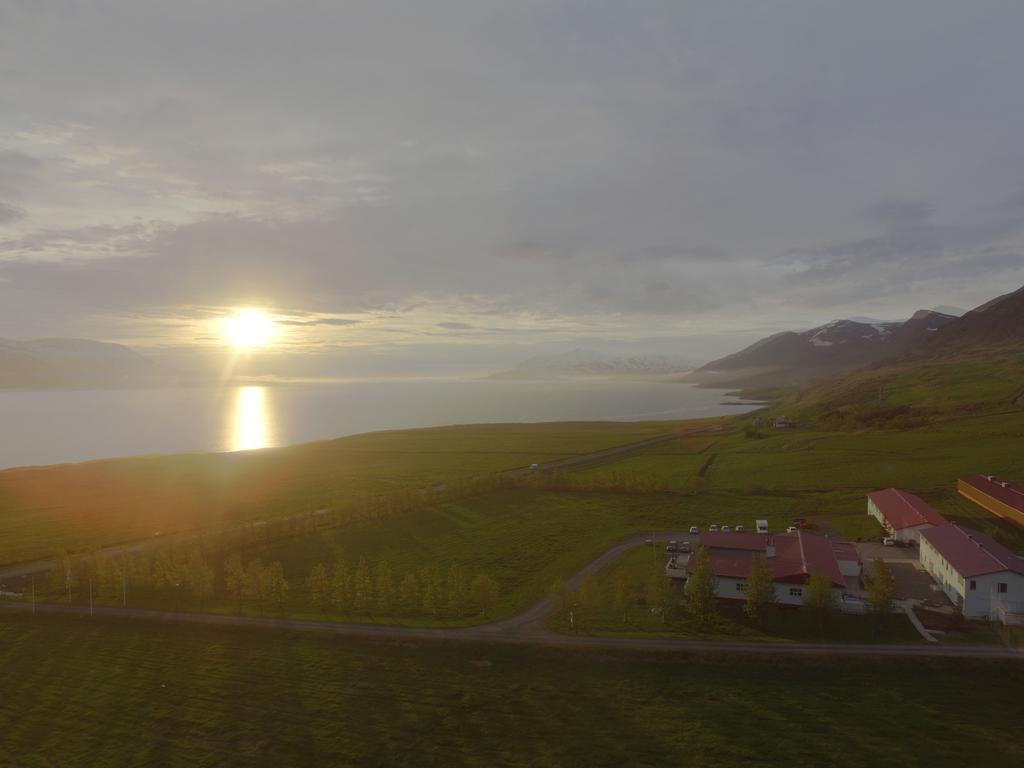 Hotel Sveinbjarnargerdi Svalbarthseyri Екстериор снимка