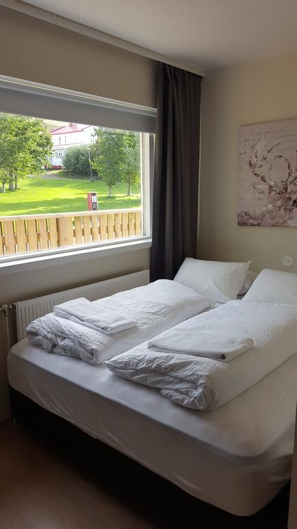 Hotel Sveinbjarnargerdi Svalbarthseyri Екстериор снимка