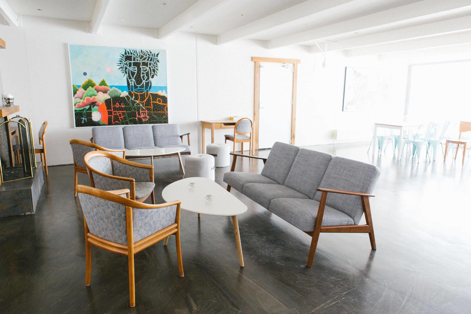 Hotel Sveinbjarnargerdi Svalbarthseyri Екстериор снимка